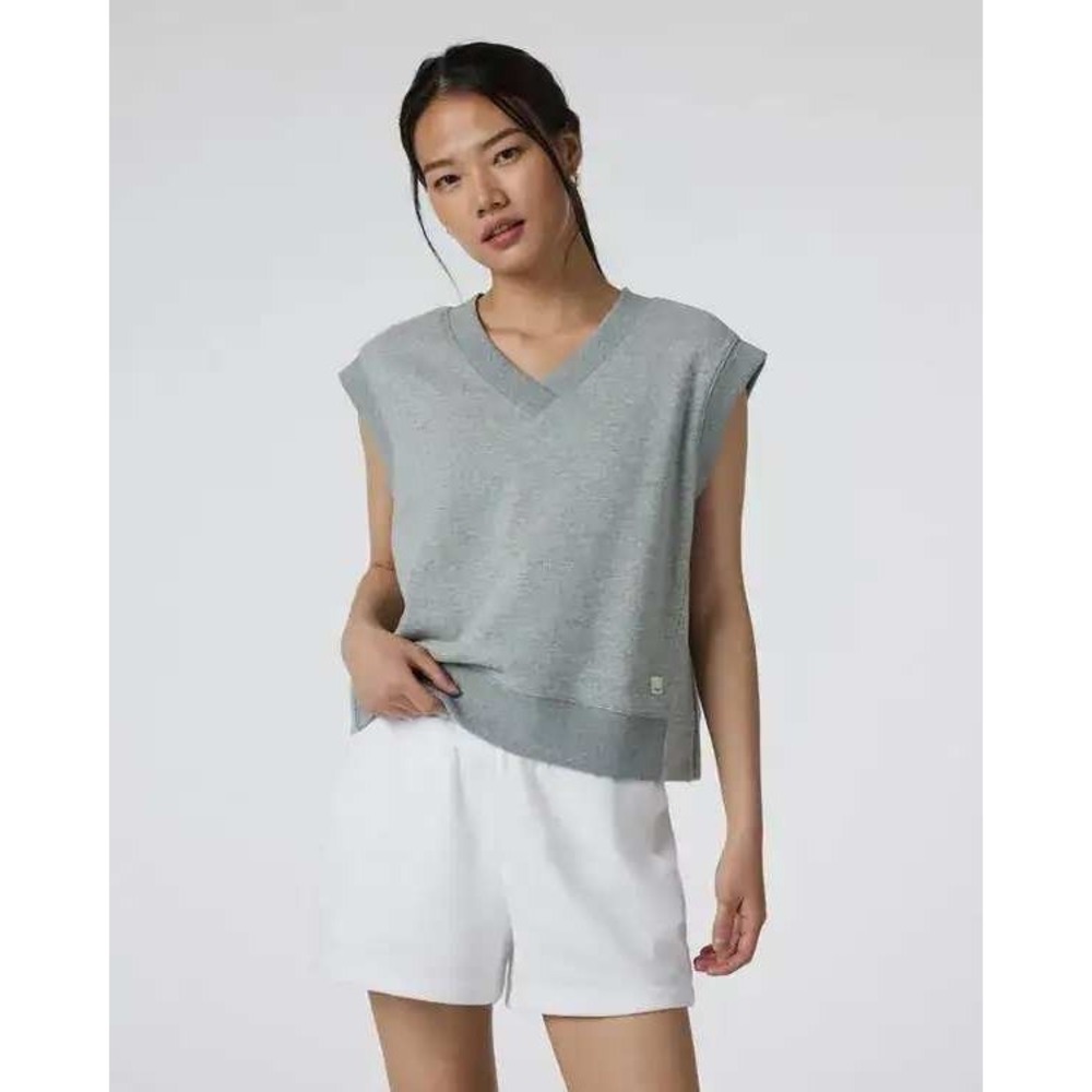 Vuori Sedona Vest Heather Gray Womens Minimalist preppy top NWT Large